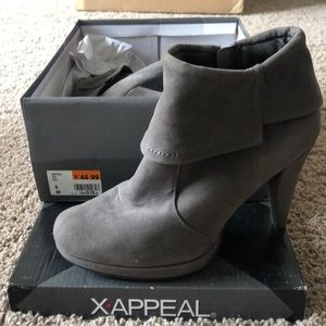 Brand new Grey booties
